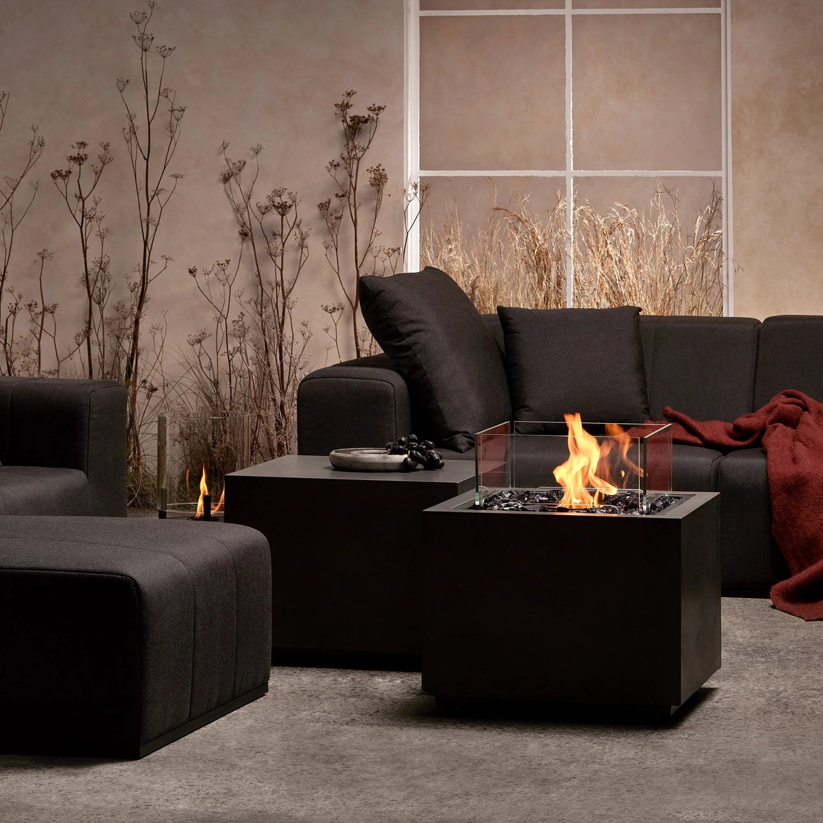 EcoSmart Fire Sidecar 24 Fire Pit Table - view 2